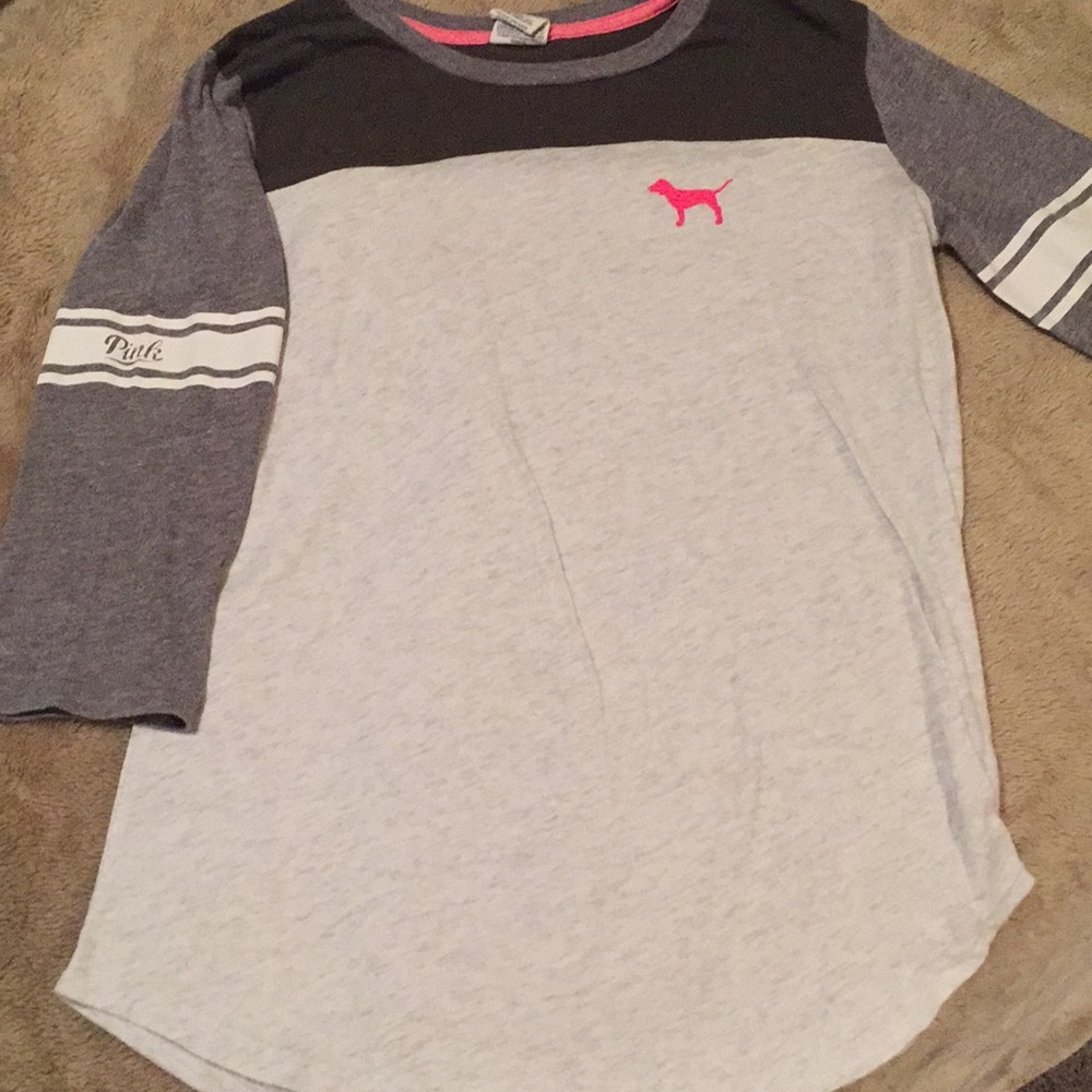 SALE🥰PINK V/S Top